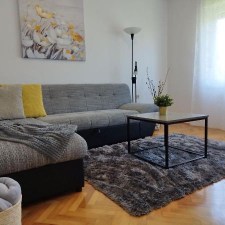 Antemma Apartment Пула Екстериор снимка