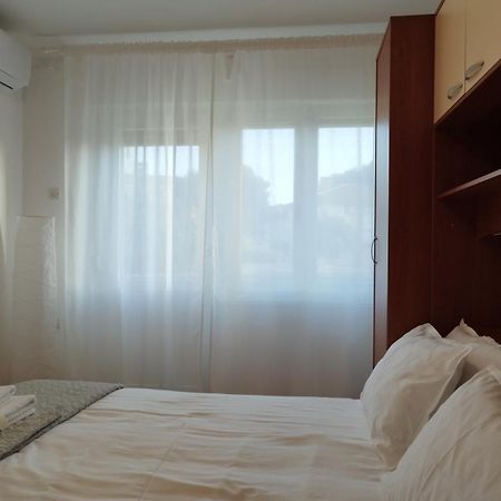 Antemma Apartment Пула Екстериор снимка