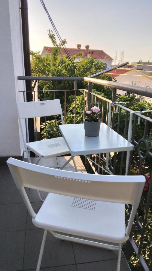 Antemma Apartment Пула Екстериор снимка