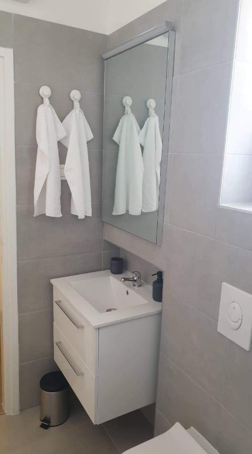 Antemma Apartment Пула Екстериор снимка