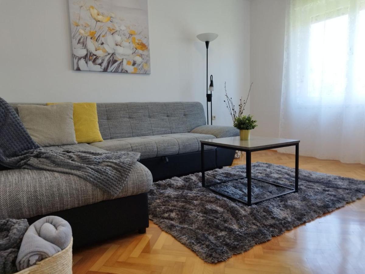 Antemma Apartment Пула Екстериор снимка