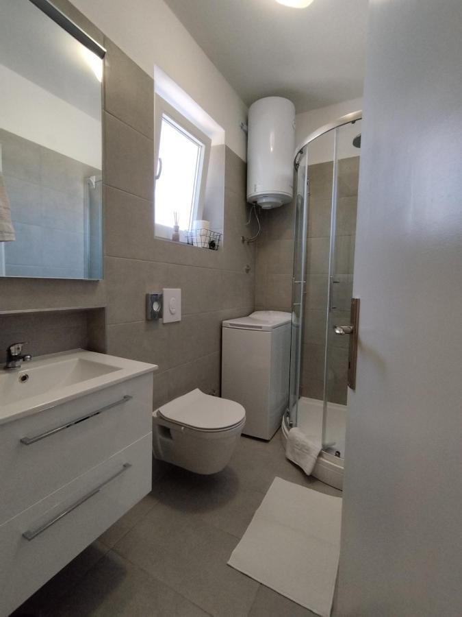 Antemma Apartment Пула Екстериор снимка