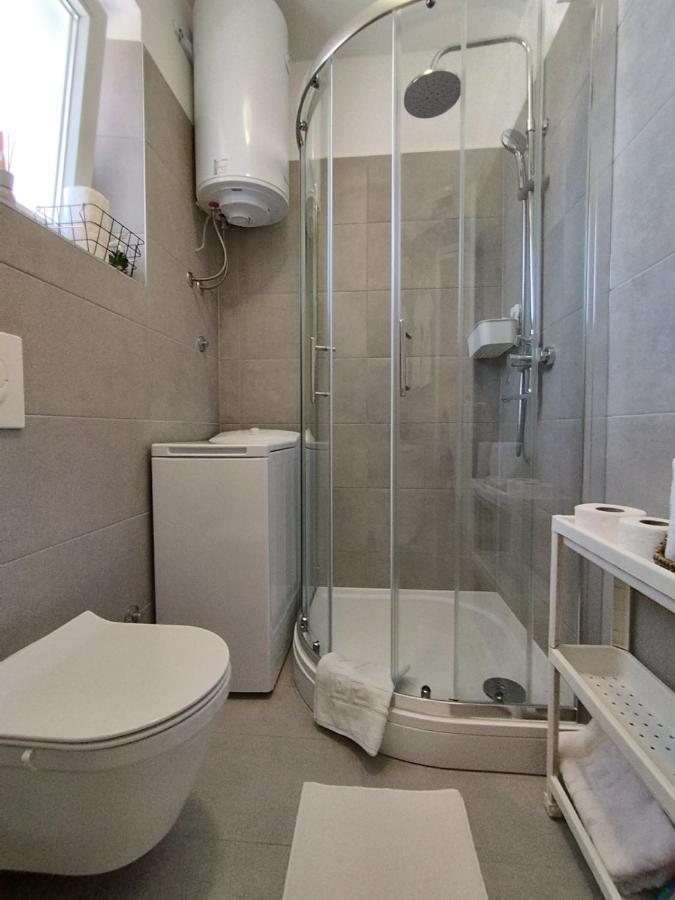 Antemma Apartment Пула Екстериор снимка
