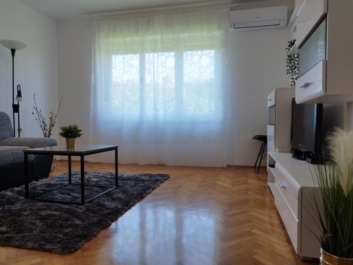 Antemma Apartment Пула Екстериор снимка