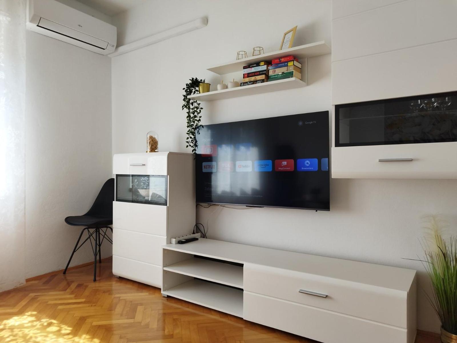Antemma Apartment Пула Екстериор снимка