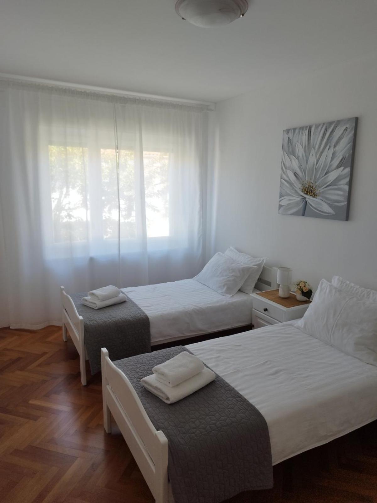Antemma Apartment Пула Екстериор снимка