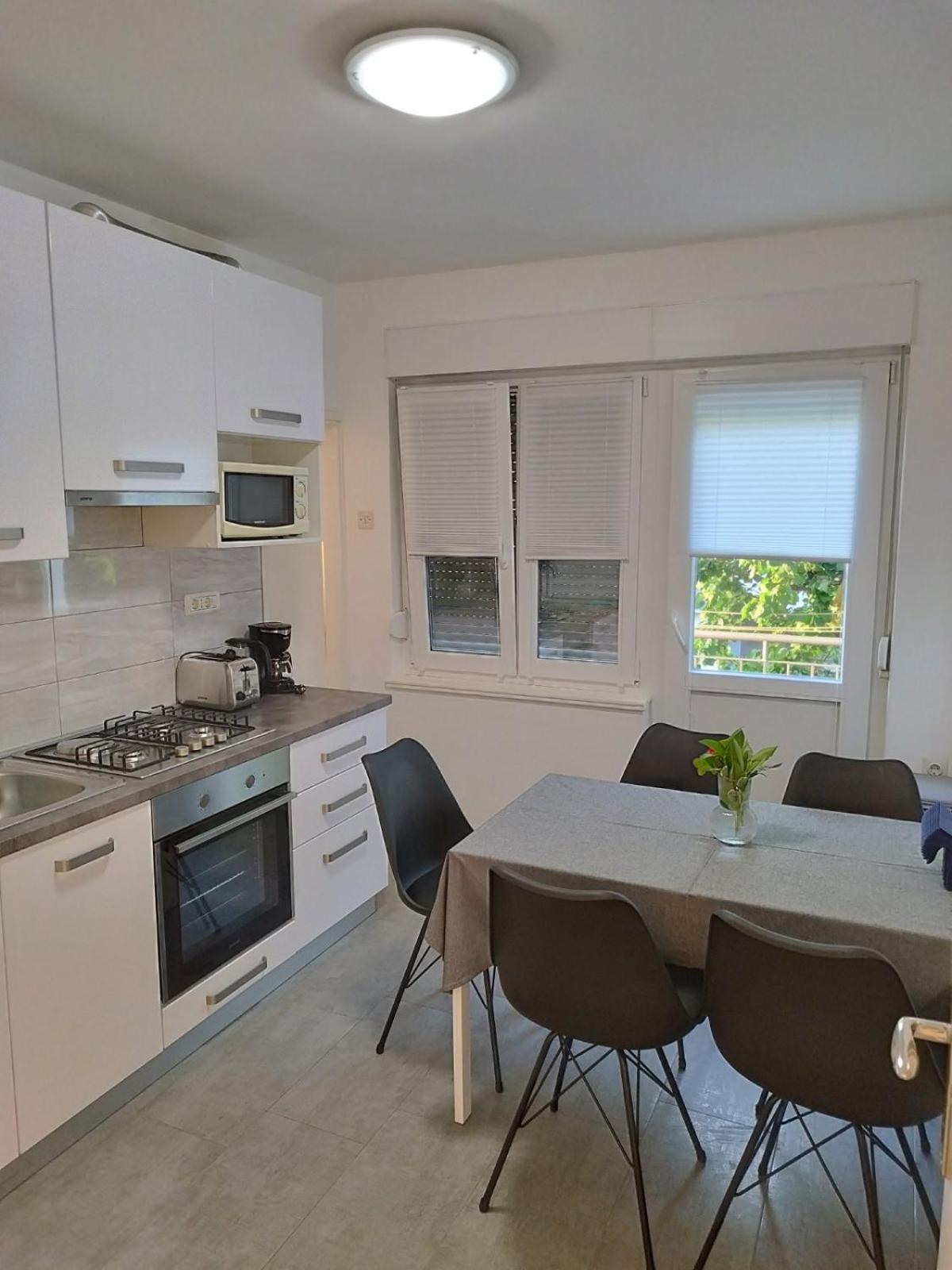 Antemma Apartment Пула Екстериор снимка
